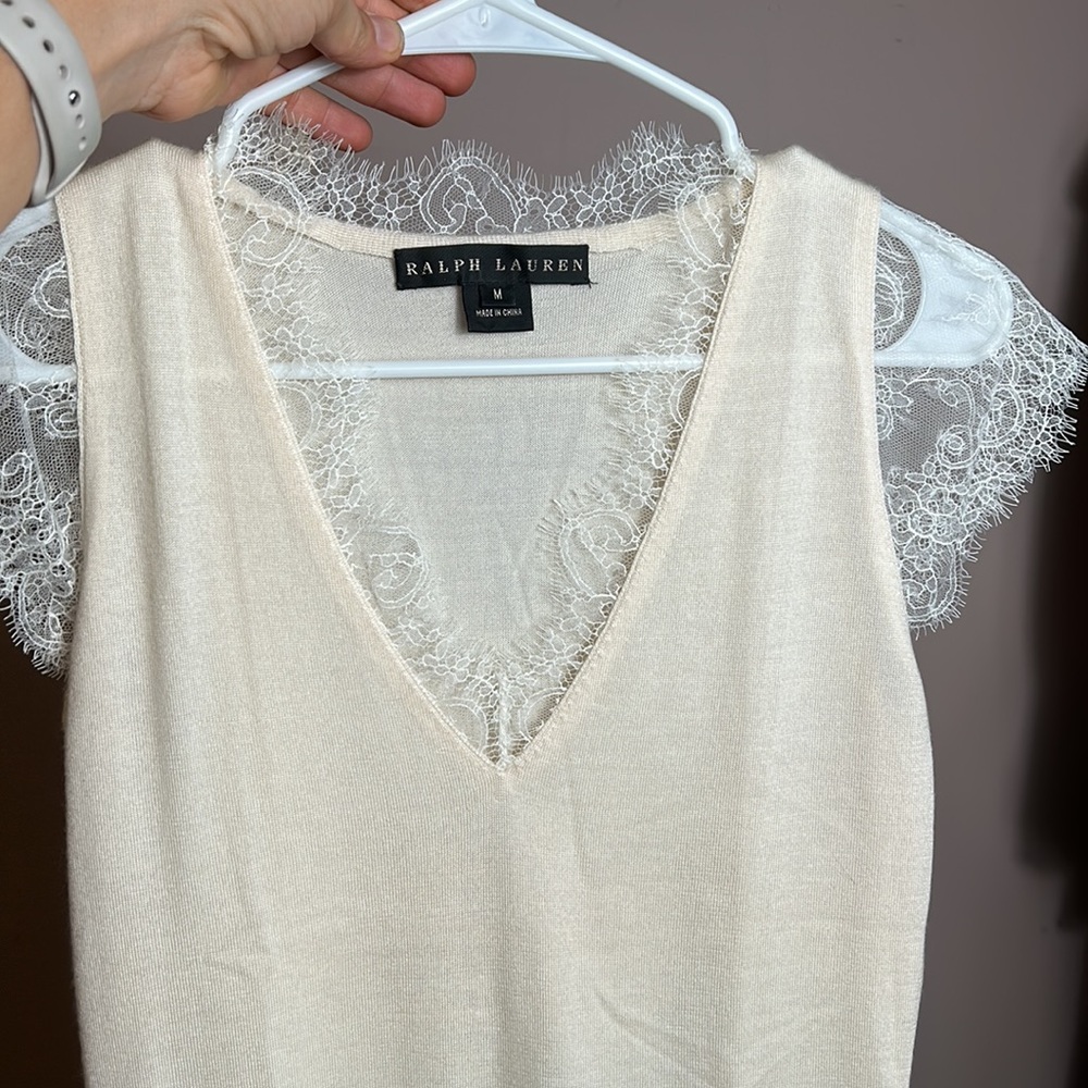 Ralph Lauren Black Label Cream Lace Neck Trim V-Neck Vest Size M